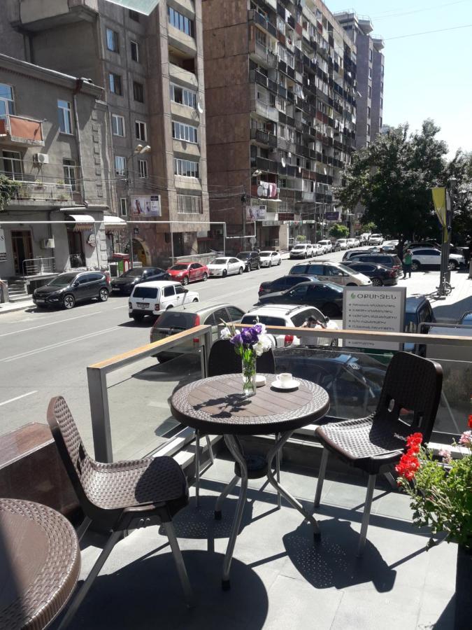 Bonjour Boutique Hotel Yerevan Ngoại thất bức ảnh